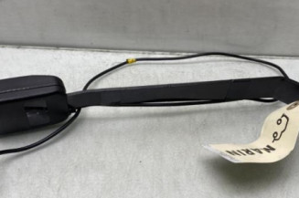 Attache ceinture avant droit NISSAN QASHQAI 1