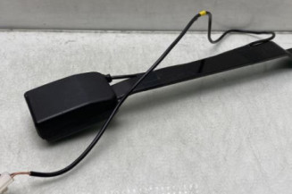 Attache ceinture avant gauche NISSAN QASHQAI 1