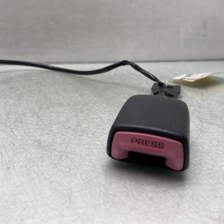 Attache ceinture avant gauche DAIHATSU TREVIS