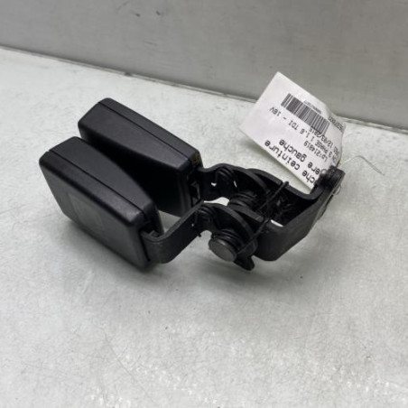 Attache ceinture arriere gauche SEAT LEON 3