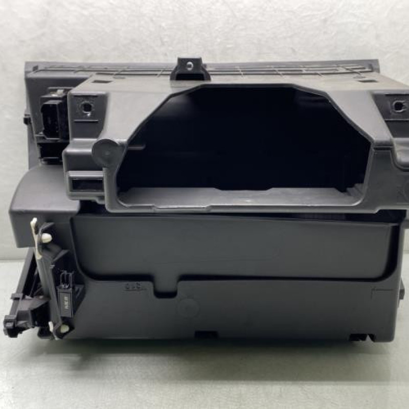 Boite a gants SEAT LEON 3 Photo n°9