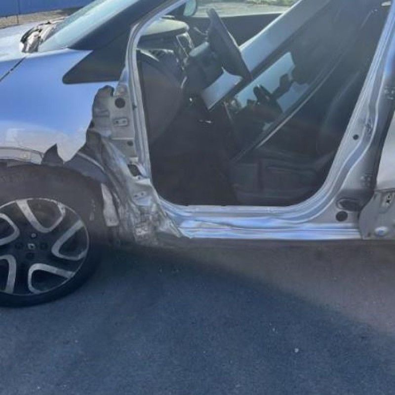 Poignee interieur arriere gauche RENAULT CAPTUR 1 Photo n°9