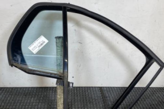 Custode arriere droit (porte) VOLKSWAGEN GOLF 5 Photo n°1