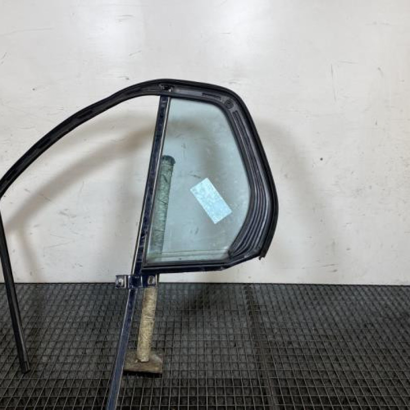 Custode arriere droit (porte) VOLKSWAGEN GOLF 5 Photo n°5