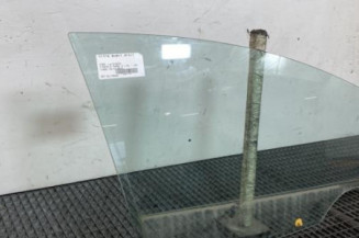 Vitre avant droit FORD FIESTA 6
