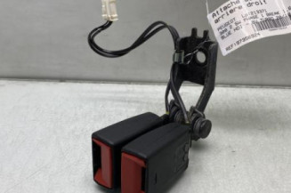 Attache ceinture arriere droit PEUGEOT 308 2 SW Photo n°1