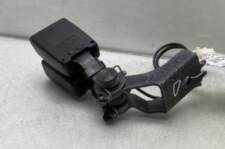 Attache ceinture arriere droit PEUGEOT 308 2 SW