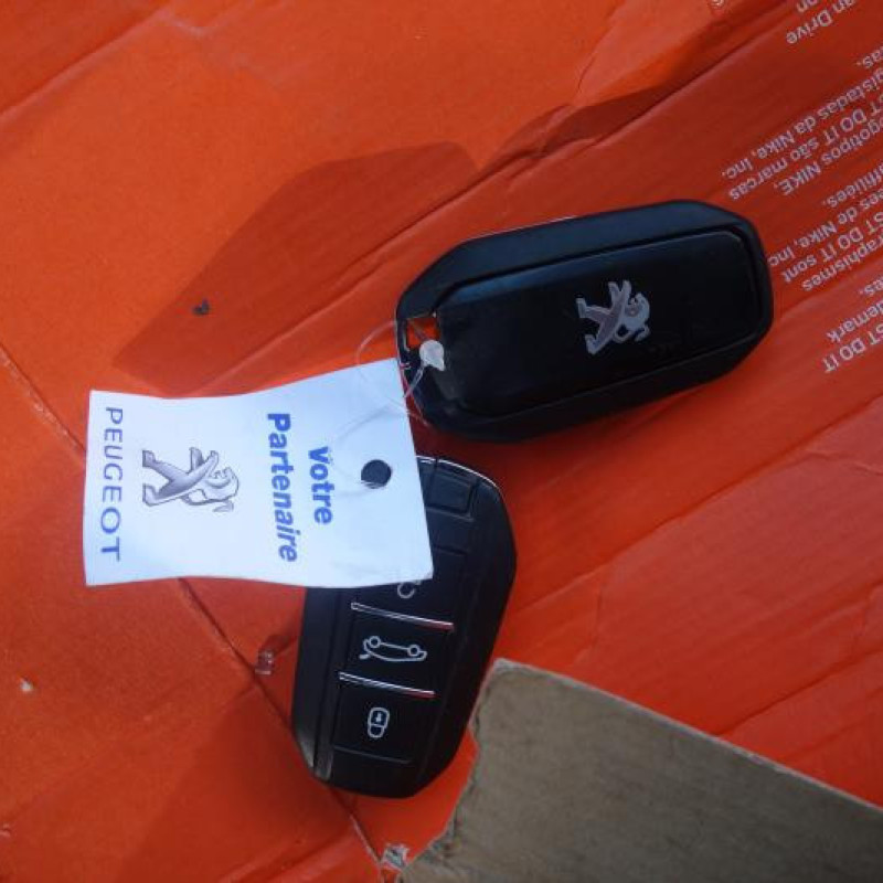 Boite a gants PEUGEOT 508 1 SW Photo n°13