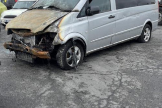 Poignee hayon MERCEDES VITO 639