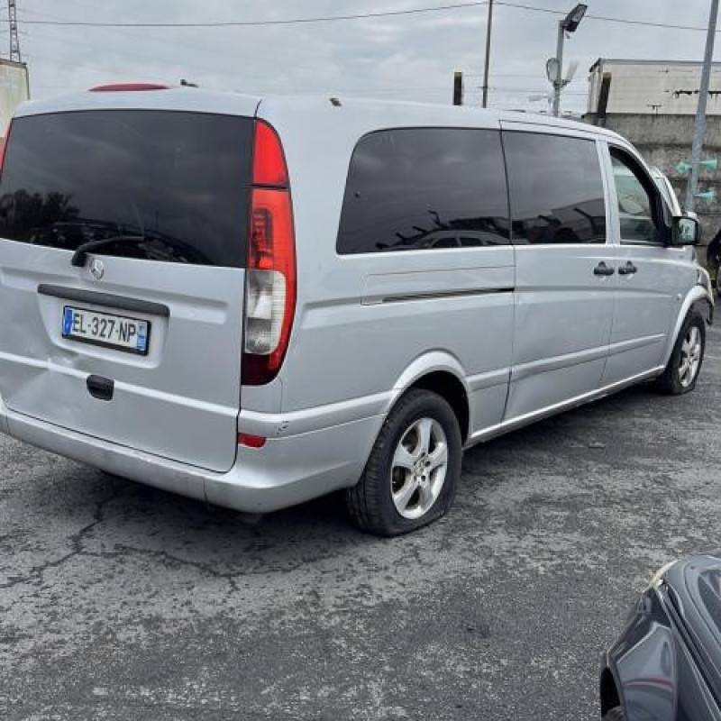 Poignee hayon MERCEDES VITO 639 Photo n°6