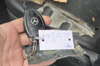 Poignee hayon MERCEDES VITO 639
