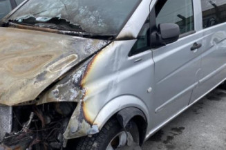 Poignee hayon MERCEDES VITO 639