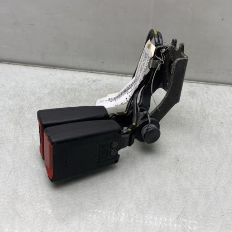 Attache ceinture arriere droit PEUGEOT 308 2 SW