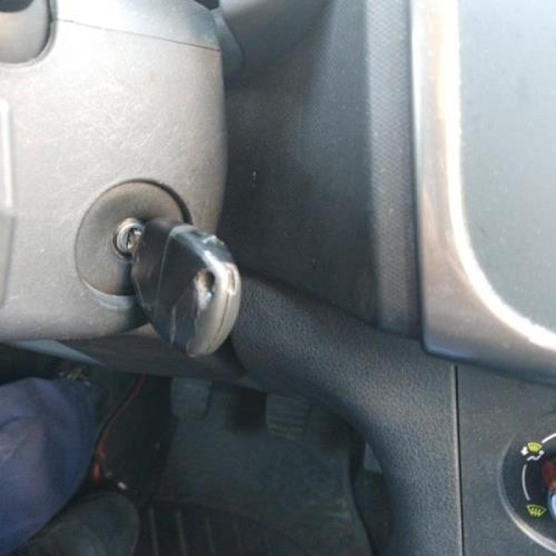Vitre arriere droit DACIA LOGAN 2 Photo n°15