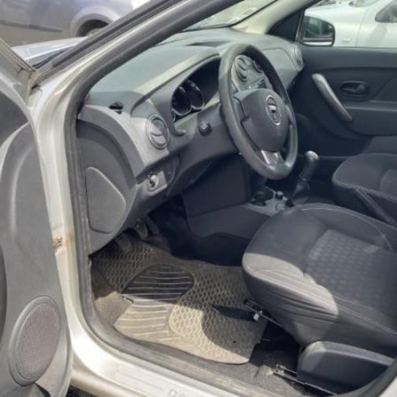 Vitre arriere droit DACIA LOGAN 2 Photo n°20
