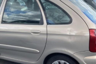 Poignee porte avant gauche CITROEN XSARA PICASSO