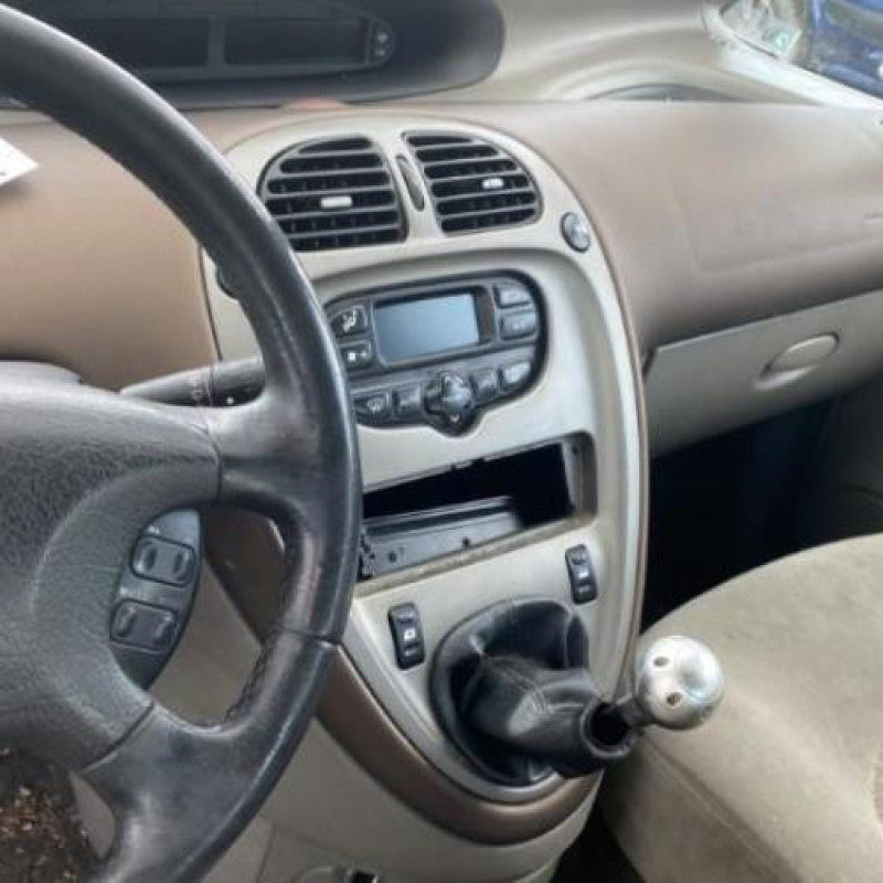 Poignee porte avant gauche CITROEN XSARA PICASSO Photo n°19