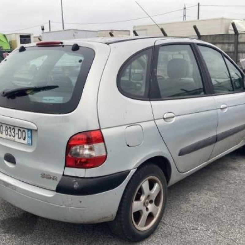 Poignee porte avant gauche RENAULT SCENIC 1 Photo n°7