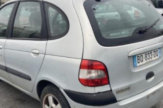 Poignee porte avant gauche RENAULT SCENIC 1