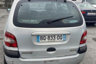Poignee porte avant gauche RENAULT SCENIC 1