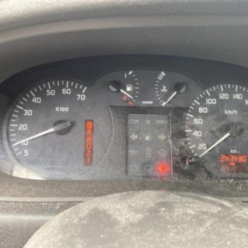 Poignee porte avant gauche RENAULT SCENIC 1 Photo n°20