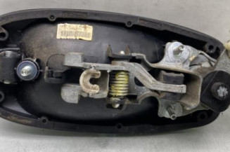 Poignee porte avant gauche PEUGEOT BIPPER