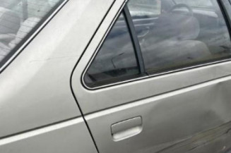 Poignee porte avant gauche PEUGEOT 405