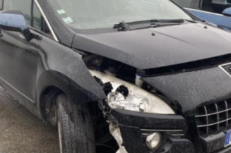 Feu arriere secondaire gauche (feux) PEUGEOT 3008 1