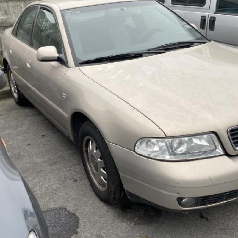 Feu arriere principal droit (feux) AUDI A4 1 Photo n°5