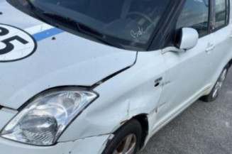 Feu arriere principal gauche (feux) SUZUKI SWIFT 3