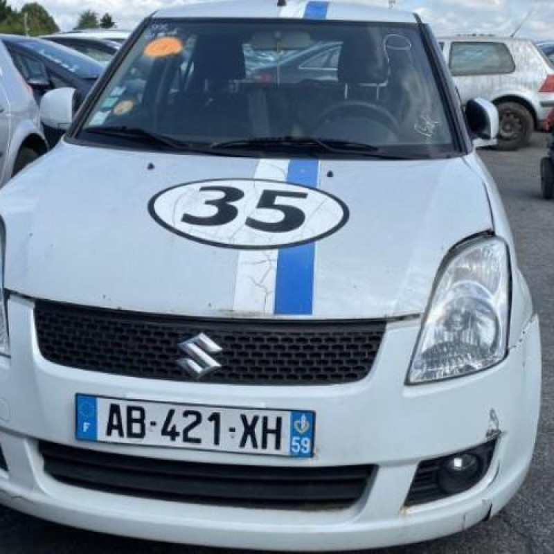 Feu arriere principal gauche (feux) SUZUKI SWIFT 3 Photo n°15