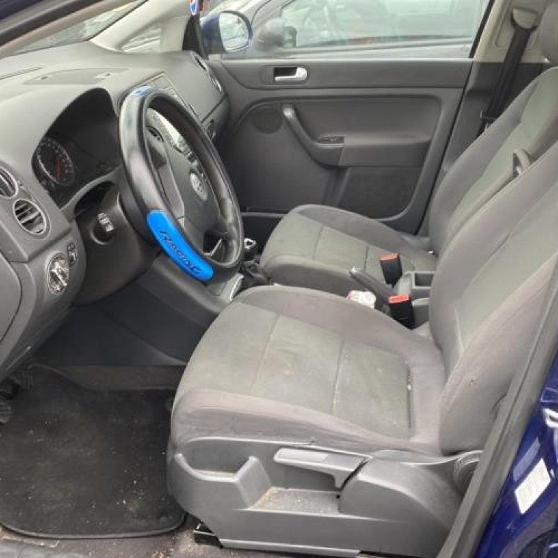 Feu arriere secondaire gauche (feux) VOLKSWAGEN GOLF PLUS Photo n°17