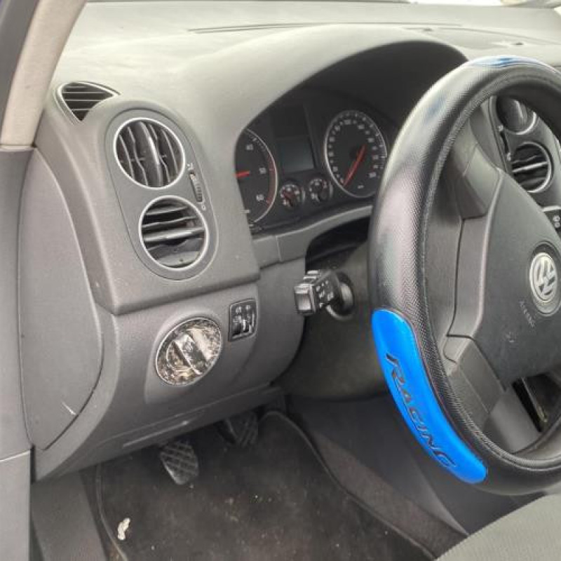 Feu arriere secondaire gauche (feux) VOLKSWAGEN GOLF PLUS Photo n°18