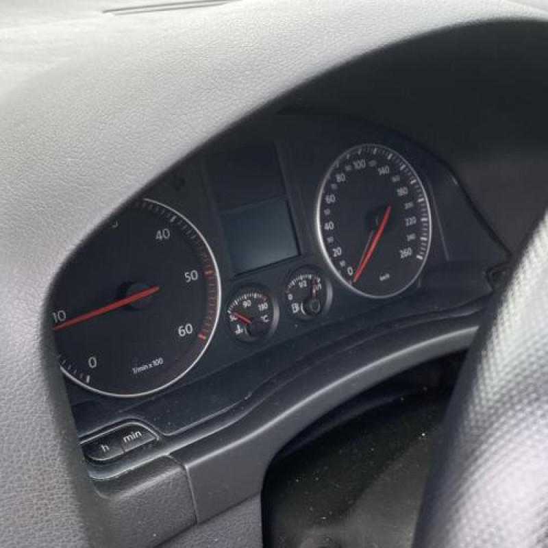 Feu arriere secondaire gauche (feux) VOLKSWAGEN GOLF PLUS Photo n°20