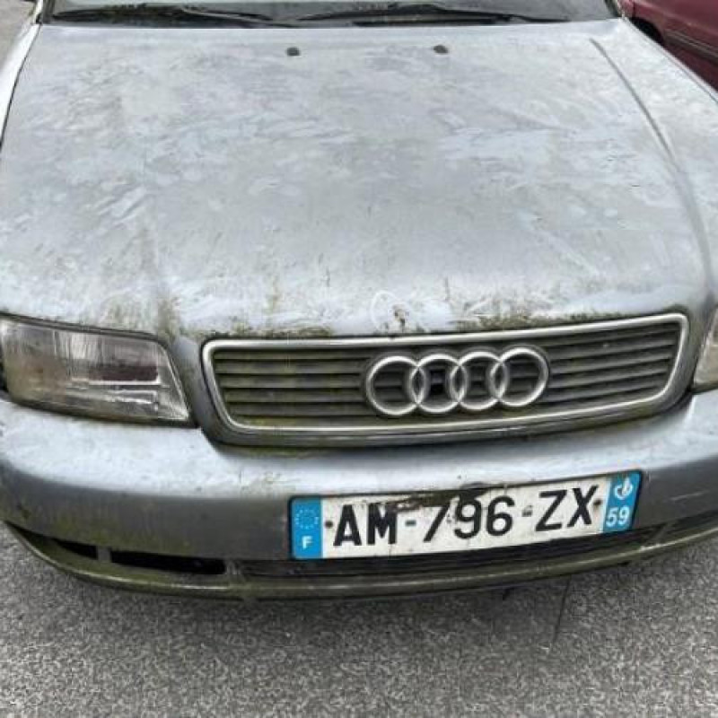 Feu arriere principal gauche (feux) AUDI A4 1 Photo n°4