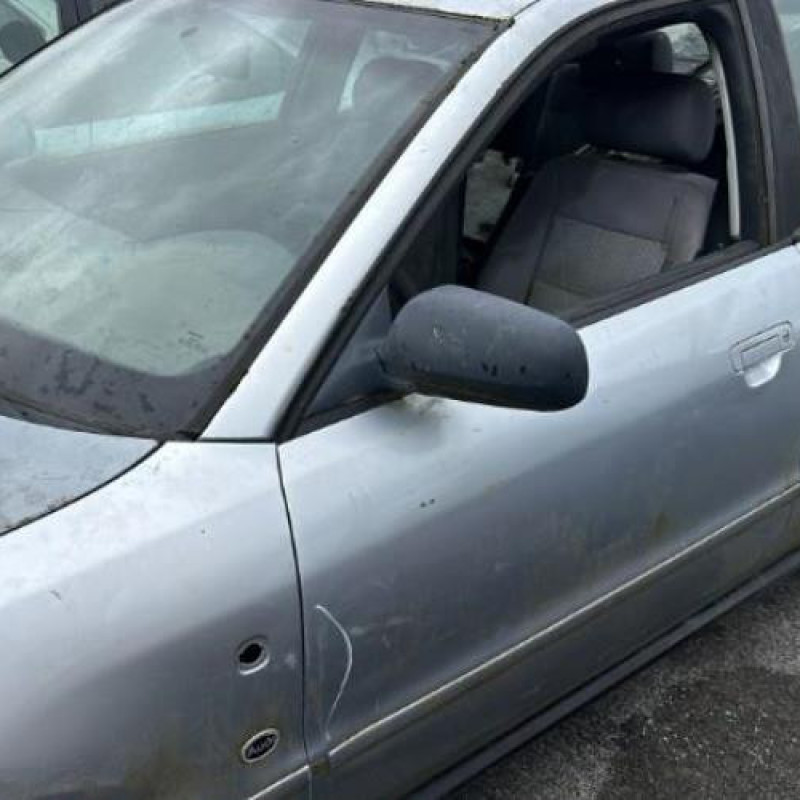 Feu arriere principal gauche (feux) AUDI A4 1 Photo n°6