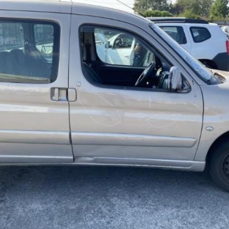 Moteur essuie glace arriere CITROEN BERLINGO 1 Photo n°10
