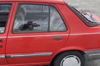 Optique avant principal gauche (feux)(phare) PEUGEOT 309