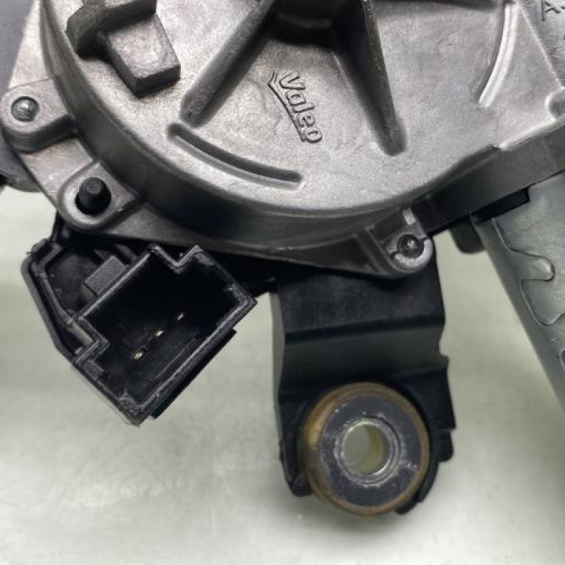 Moteur essuie glace arriere DACIA SANDERO 2 Photo n°3