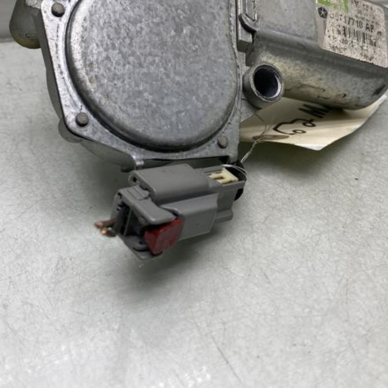 Moteur essuie glace arriere CHRYSLER VOYAGER 4 Photo n°3