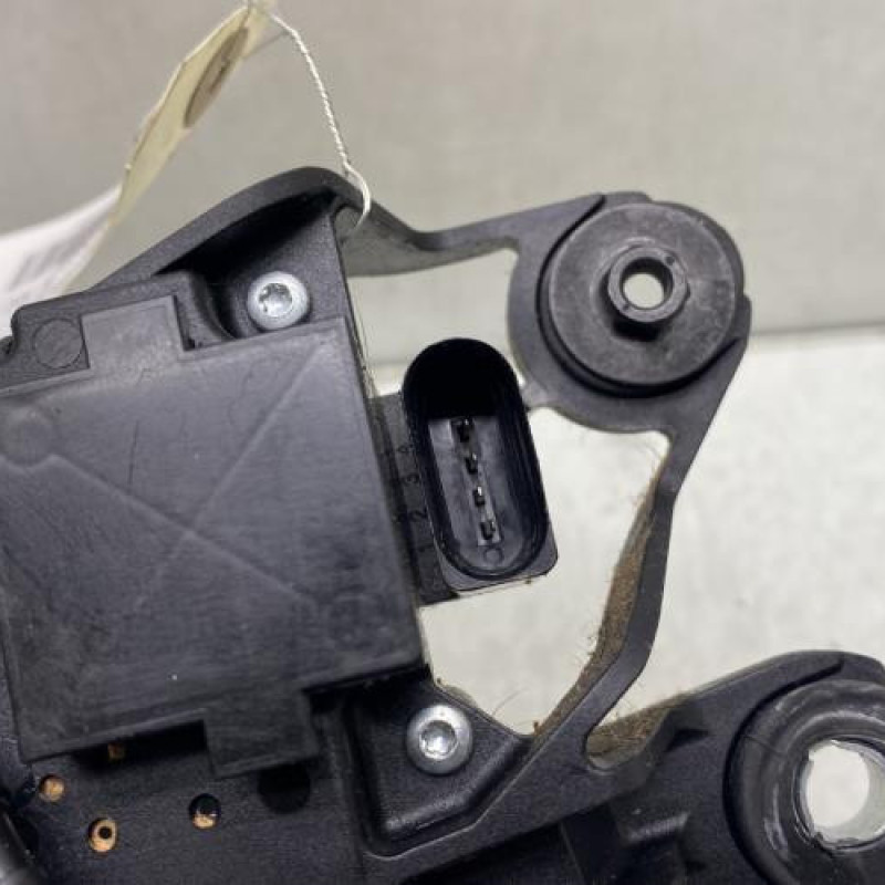 Moteur essuie glace arriere VOLKSWAGEN GOLF PLUS Photo n°3