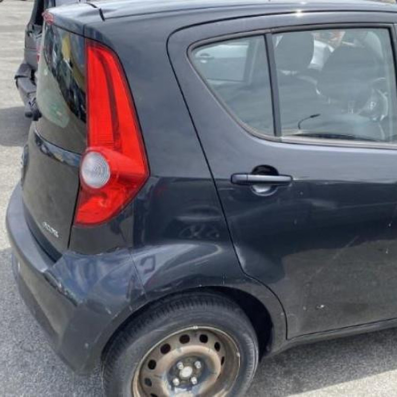 Feu arriere principal droit (feux) OPEL AGILA B Photo n°19