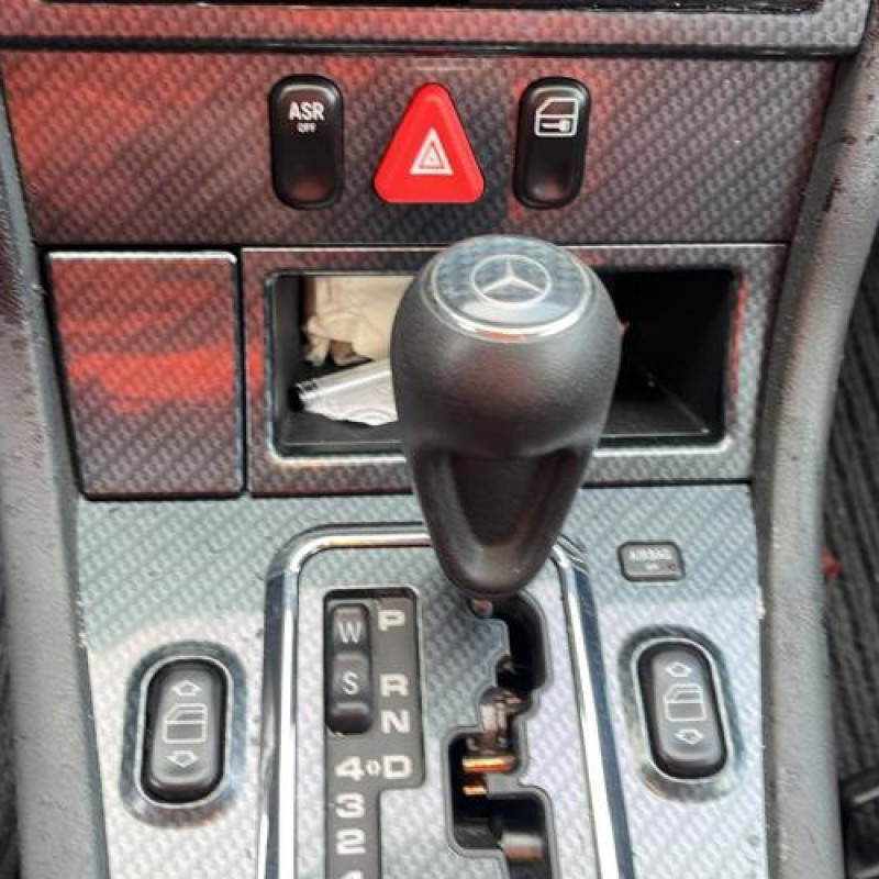 Porte avant droit MERCEDES CLASSE SLK 170 Photo n°17