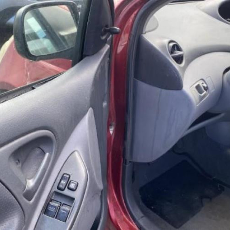 Porte avant droit TOYOTA YARIS 1 Photo n°18