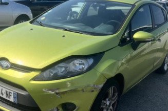 Feu arriere principal gauche (feux) FORD FIESTA 6