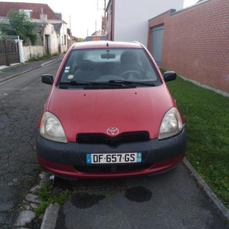 Feu arriere principal droit (feux) TOYOTA YARIS 1 Photo n°4