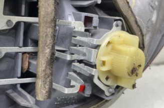 Feu arriere principal gauche (feux) TOYOTA YARIS 1