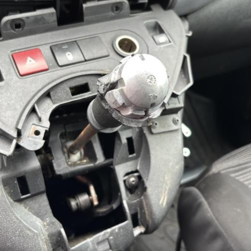 Pretensionneur de ceinture avant droit CITROEN BERLINGO 2 Photo n°17