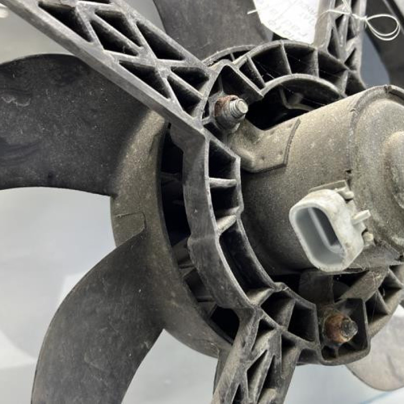 Moto ventilateur radiateur FIAT GRANDE PUNTO Photo n°3