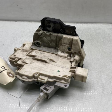 Serrure arriere gauche AUDI A4 2